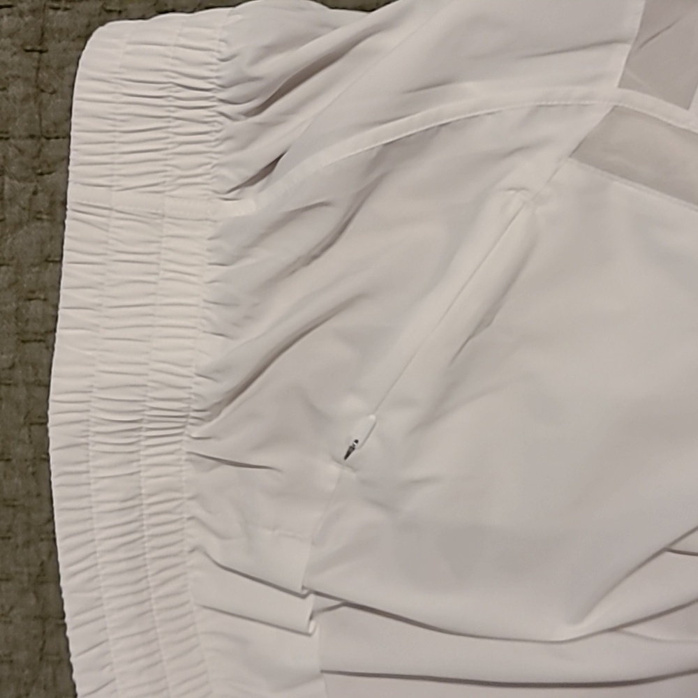 Athleta Mesh Racer Run Short XS - Picture 5 of 6
